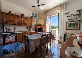 Foto 1 - Quadrilocale Via Firenze
 
34, Gallipoli - foto 1