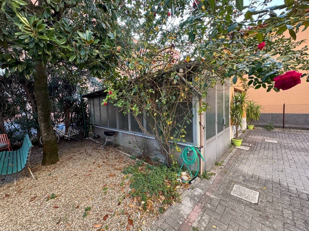 Giardino - Box via Pietro Antonio Cataldi, 35, Bologna (zona Borgo Panigale) - foto 2