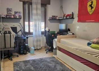 Camera da letto - Three-room apartment via GORIZIA, 30, Sesto San Giovanni - photo 17