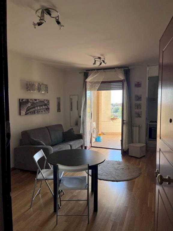 Salone - Monolocale via Daniele Badiali, Roma - foto 1