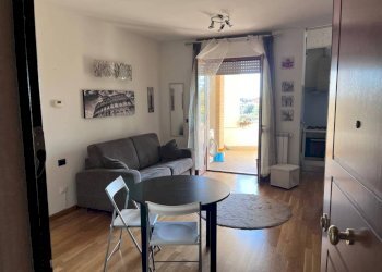 Salone - One-room apartment via Daniele Badiali, Roma - photo 2