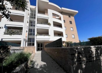 Facciata - One-room apartment via Daniele Badiali, Roma - photo 21