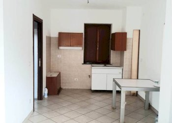 Salone - Trilocale via Spinetta, frazione Madonna Delle Grazie, Cuneo - foto 2