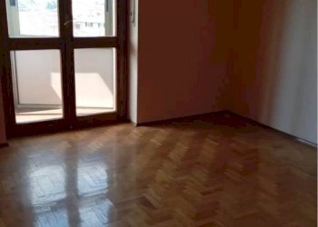 Camera da letto - Trilocale via Spinetta, frazione Madonna Delle Grazie, Cuneo - foto 4