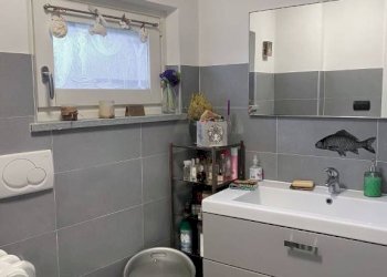 Bagno - Appartamento via della Ripa, 8, frazione Madonna Delle Grazie, Cuneo - foto 15