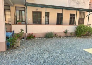 Cortile interno - Quadrilocale via Martiri della Libertà, 205, Cossato - foto 17