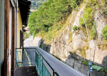Balcone - Quadrilocale via 1 Maggio, 20, Sondalo - foto 8