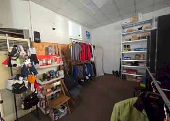 Interno non residenziale - Negozio via Issiglio, 2, Torino - foto 3