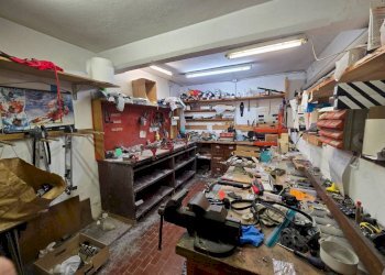 Magazzino - Negozio via Issiglio, 2, Torino - foto 11