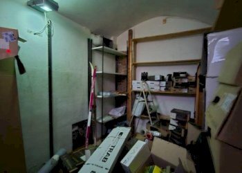 Interno non residenziale - Negozio via Issiglio, 2, Torino - foto 13