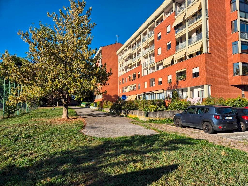 Cortile interno - Appartamento via Don Giovanni Minzoni, Cuneo (zona Donatello) - foto 1
