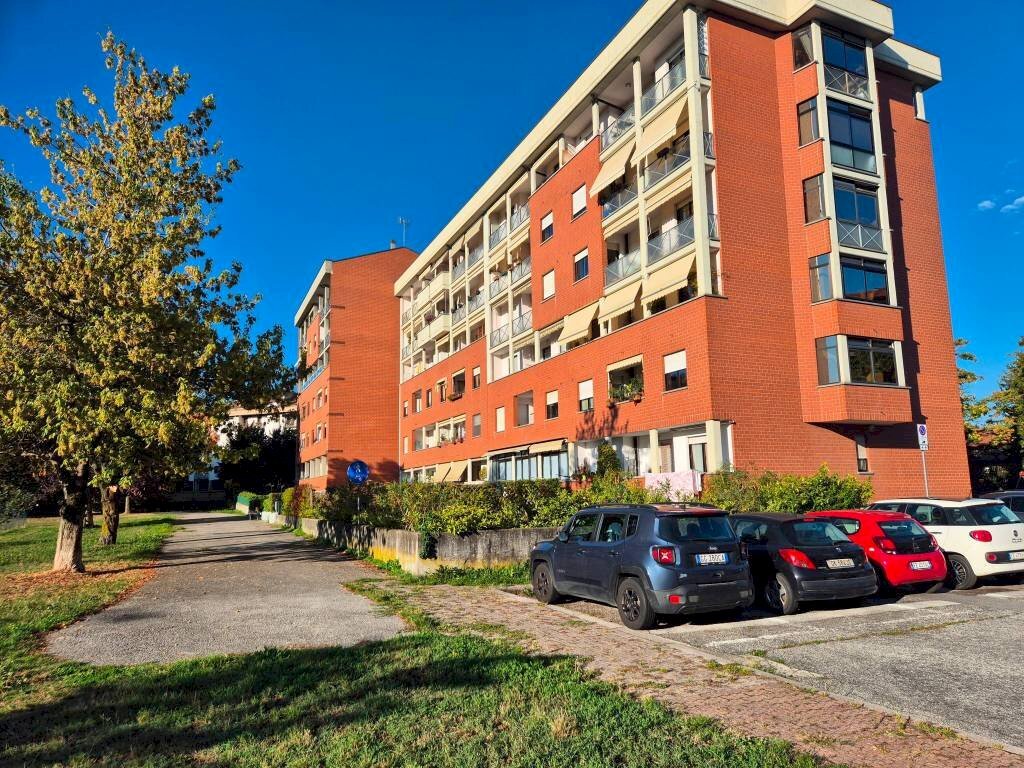 Facciata - Appartamento via Don Giovanni Minzoni, Cuneo (zona Donatello) - foto 2