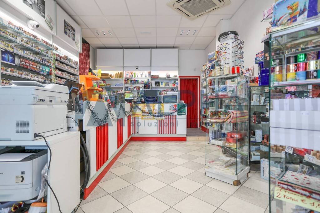 Interno non residenziale - Bar - Tabacchi - Ricevitoria viale Garian, Rimini - foto 1