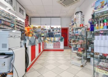 Interno non residenziale - Bar - Tabacchi - Ricevitoria viale Garian, Rimini - foto 1