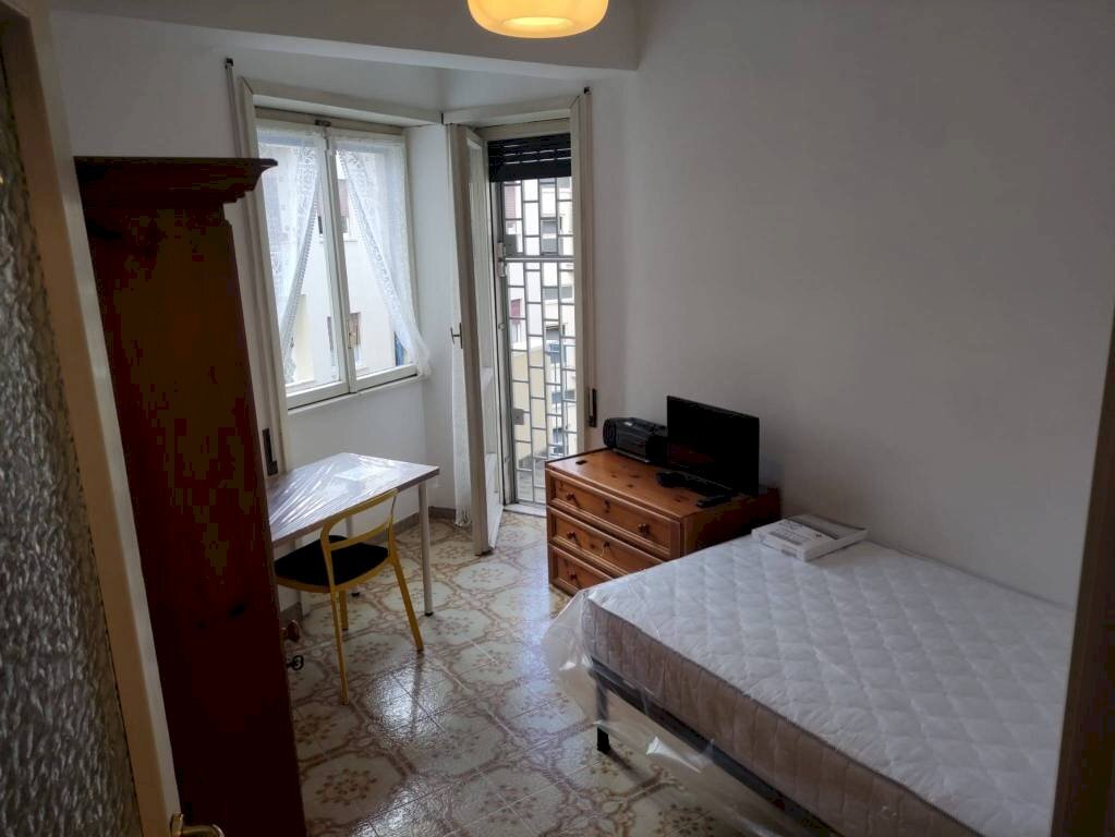 Camera da letto - Terreno non edificabile via Baldassarre Castiglione, 32, Roma - foto 2