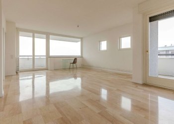 Three-room apartment Lissone - photo 1