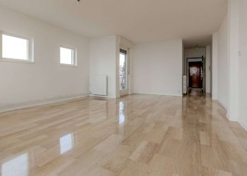 Three-room apartment Lissone - photo 5