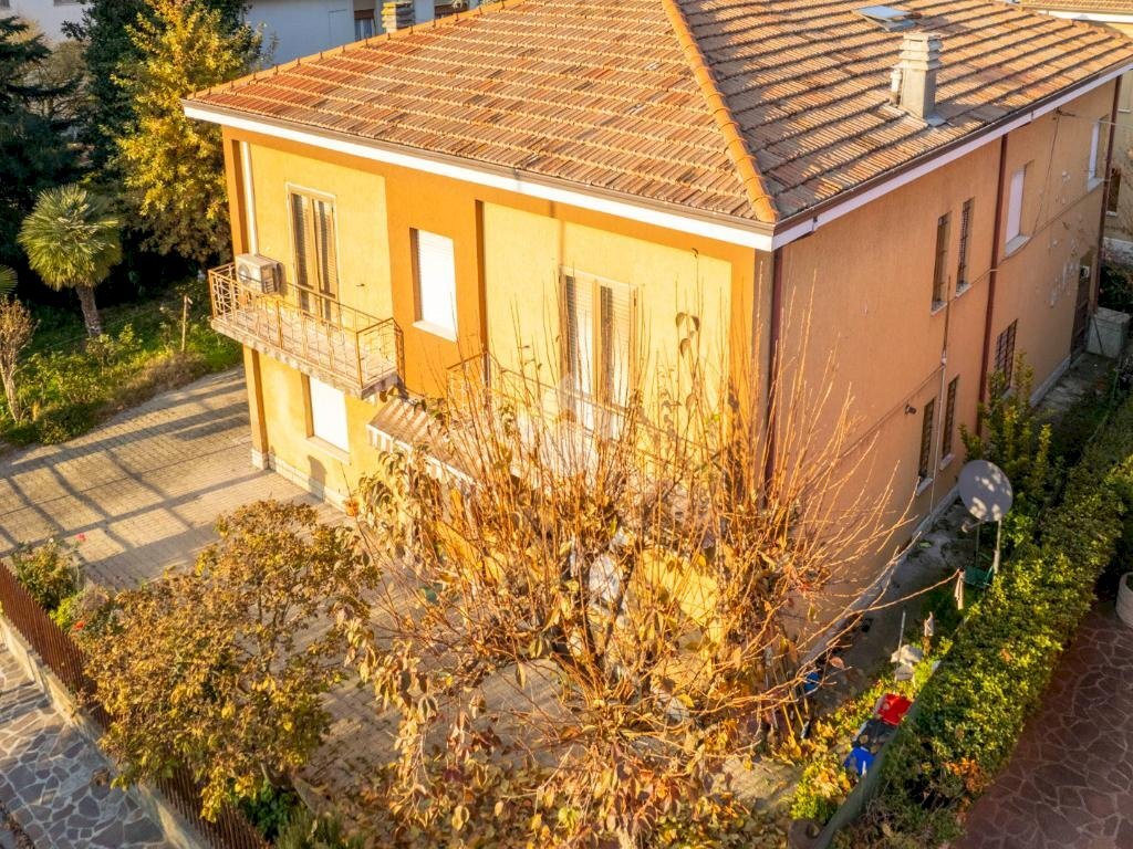 Independent house Via Cimitero Israelitico, Carpi - photo 2