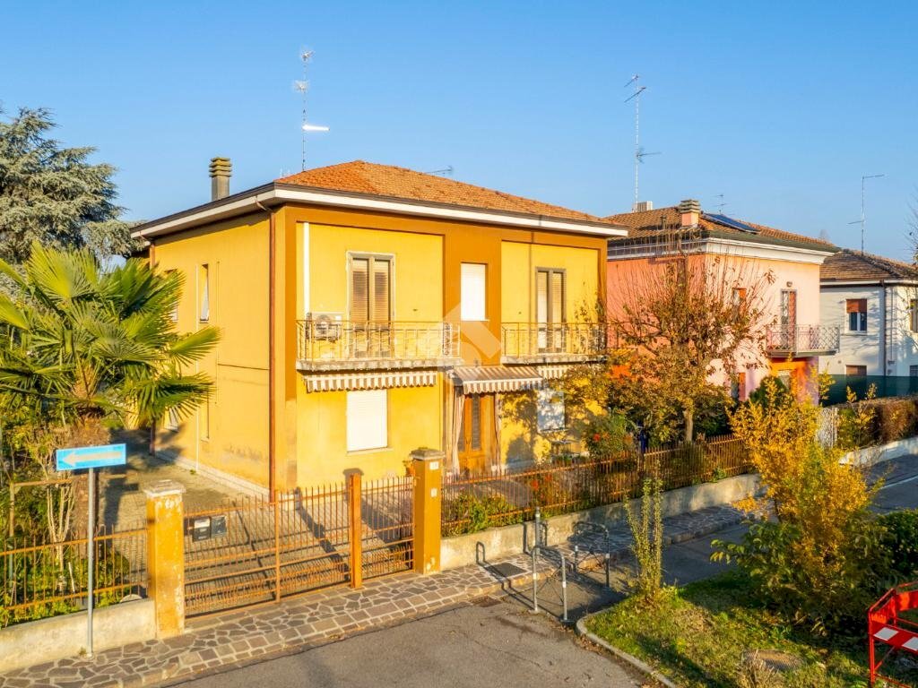 Independent house Via Cimitero Israelitico, Carpi - photo 3