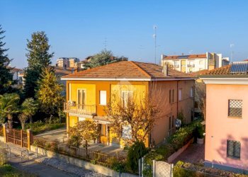 Casa indipendente Via Cimitero Israelitico, Carpi - foto 1