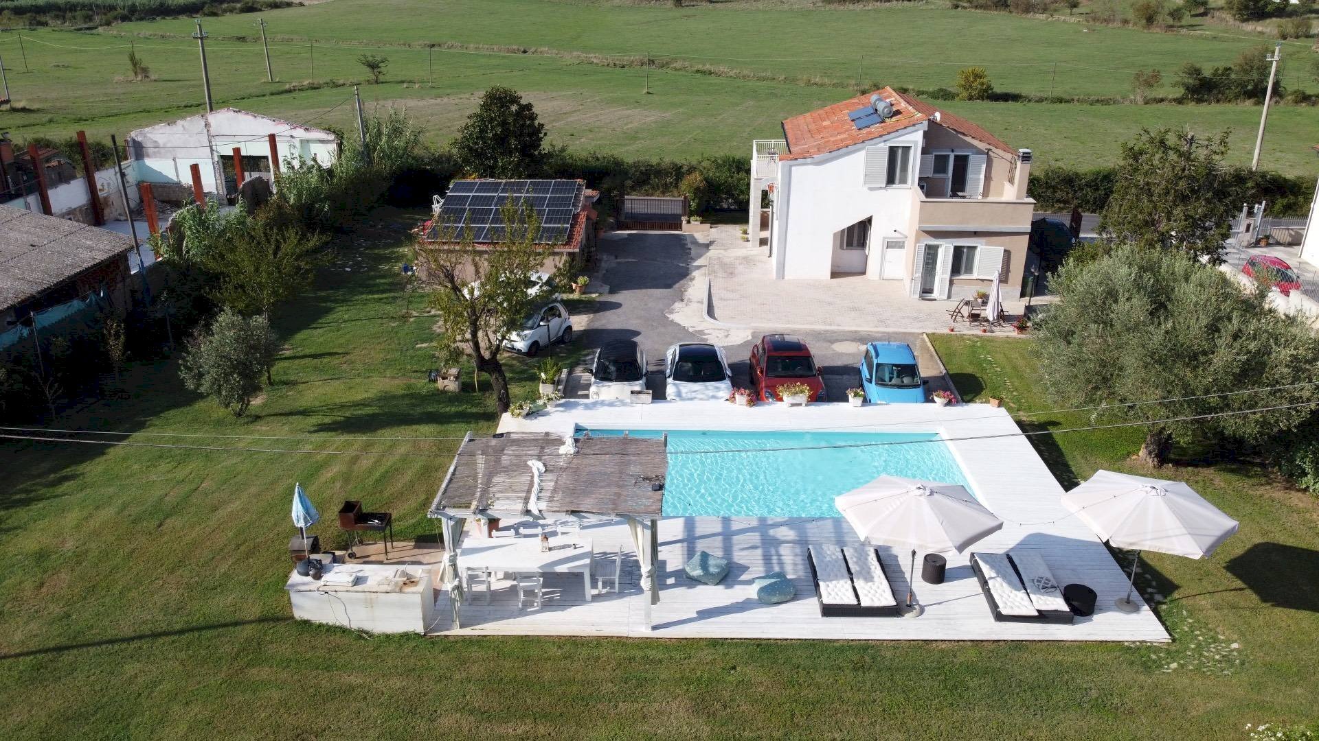 Foto 1 - Villa Via Castelchiodato
 
42, Mentana - foto 1