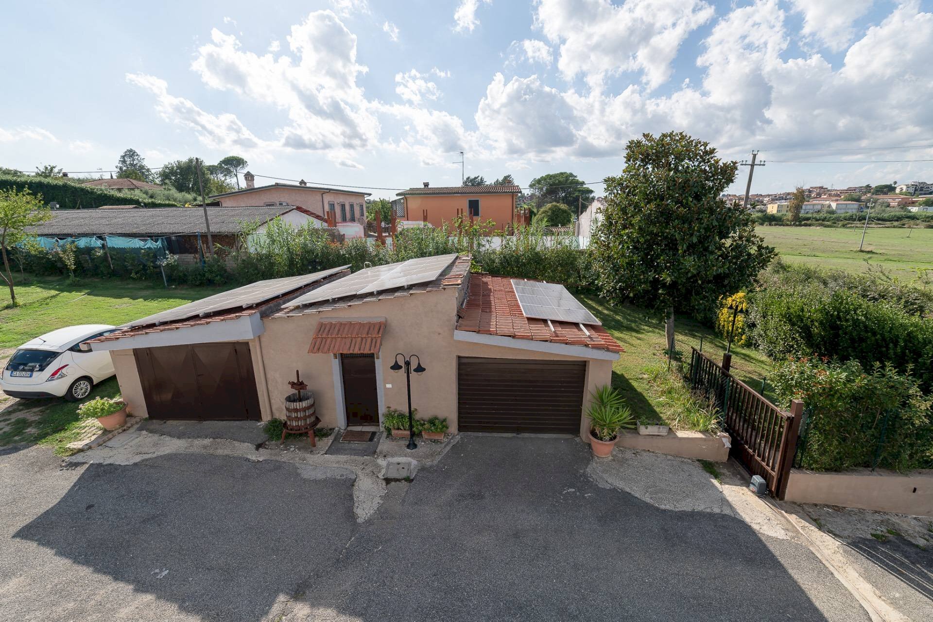 Foto 2 - Villa Via Castelchiodato
 
42, Mentana - foto 2