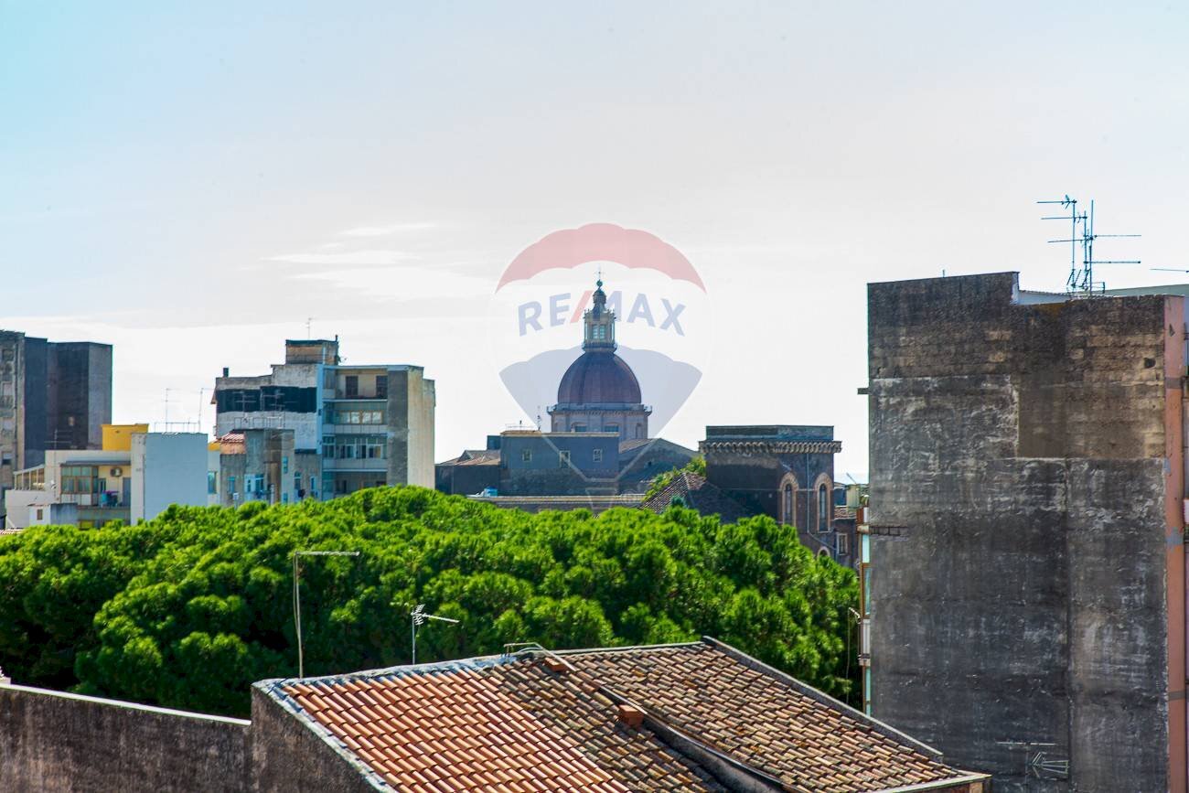 Edificio all\'aperto - Quadrilocale Via Marchese
 
8, Catania - foto 1