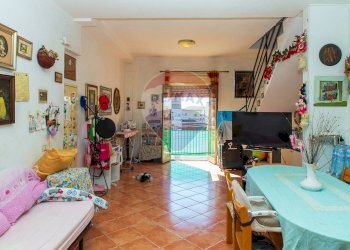 Sala da pranzo - Quadrilocale Via Marchese
 
8, Catania - foto 7