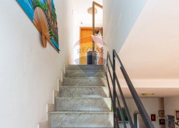 Scale - Quadrilocale Via Marchese
 
8, Catania - foto 23