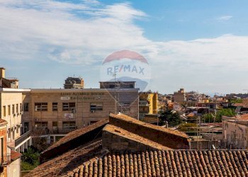 Edificio all\'aperto - Quadrilocale Via Marchese
 
8, Catania - foto 37