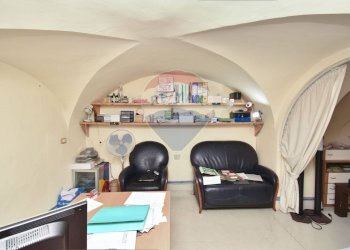 Soggiorno - Locale Commerciale Via Bicocca
 
22, Catania - foto 10