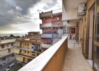 Balcone - Quadrilocale Via Adelaide Bruno Alessi
 
26, Santa Maria di Licodia - foto 7