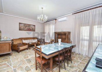 Sala da pranzo - Four-room apartment Via Adelaide Bruno Alessi
 
26, Santa Maria di Licodia - photo 19