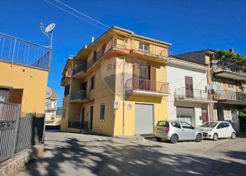 Edificio all\'aperto - Casa indipendente Via Serrone
 
2, Centola - foto 1