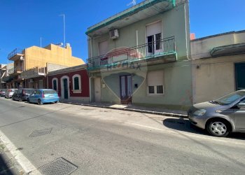 Edificio all\'aperto - Quadrilocale Via Siracusa
 
166/A, Siracusa - foto 33
