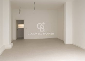 Foto 2 - Negozio Via Cairoli
 
18, Rimini - foto 2