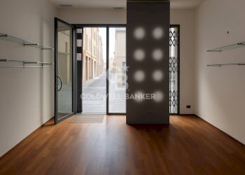 Foto 3 - Negozio Via Cairoli
 
20, Rimini - foto 3