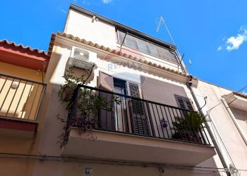 Edificio all\'aperto - Casa indipendente Via Sacerdote Cabibbo
 
21, Ragusa - foto 18
