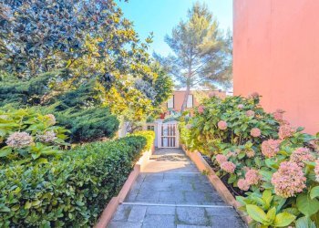 Foto 4 - Trilocale Via della Pineta
 
95, Arenzano - foto 4