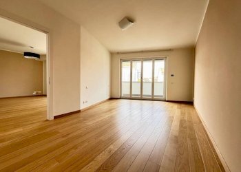 Camera da letto - Bilocale via Trezzo d'Adda, 9, Milano - foto 3
