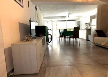 Salone - Warehouse via Santo Janni, Formia - photo 4