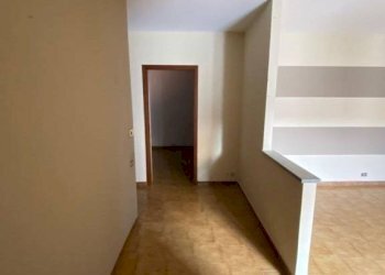 Ingresso - Bilocale piazza Sant'Agostino, 16, Carmagnola - foto 4