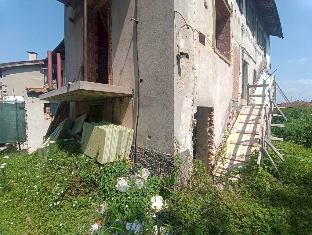 Facciata - Casa indipendente via Sant'Evasio, 7, Mondovì - foto 2