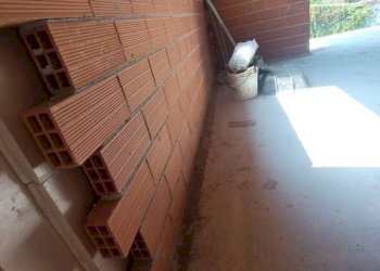 Stanza non arredata - Casa indipendente via Sant'Evasio, 7, Mondovì - foto 7