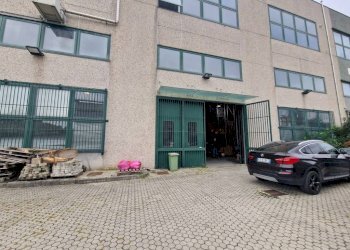 Facciata - Capannone via Guglielmo Marconi, Settimo Milanese - foto 3