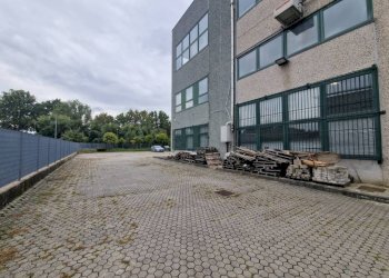 Cortile interno - Capannone via Guglielmo Marconi, Settimo Milanese - foto 23