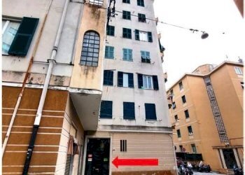 Facciata - Trilocale all'asta via Sparta, 34, Genova (zona Sestri Ponente) - foto 2