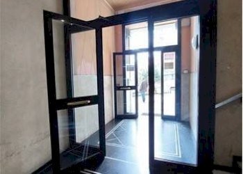 Interno palazzo - Trilocale all'asta via Sparta, 34, Genova (zona Sestri Ponente) - foto 5