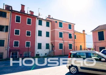 Facciata - Villa via di Creto, 50F, Genova - foto 49