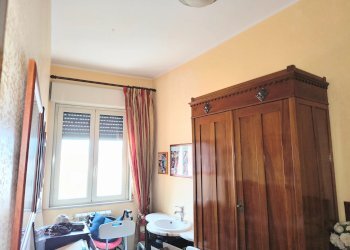Four-room apartment Via San Nicolò, Messina - photo 8